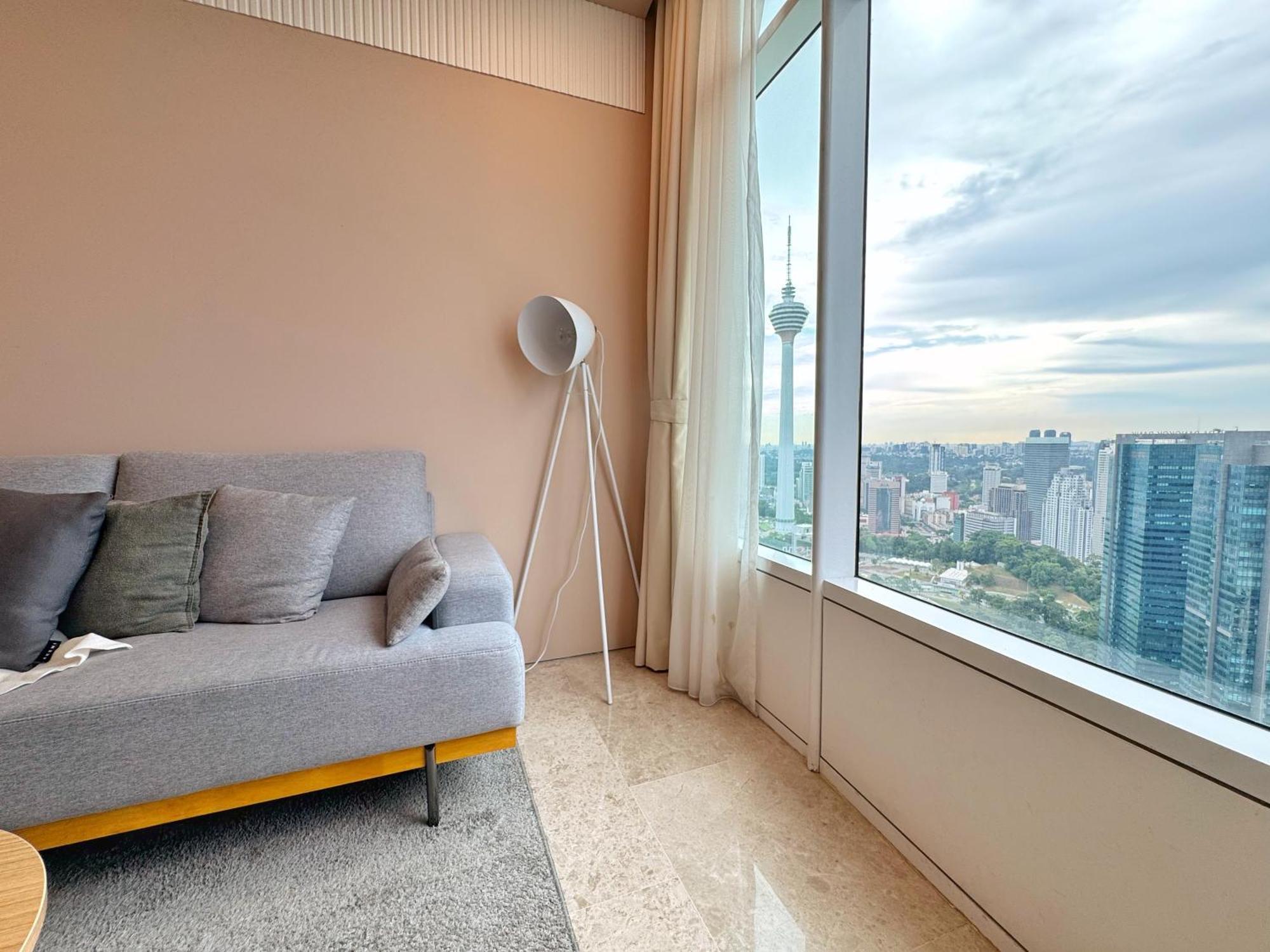 Sky Suites Upper 3Br Suite At Klcc Kuala Lumpur Exterior photo