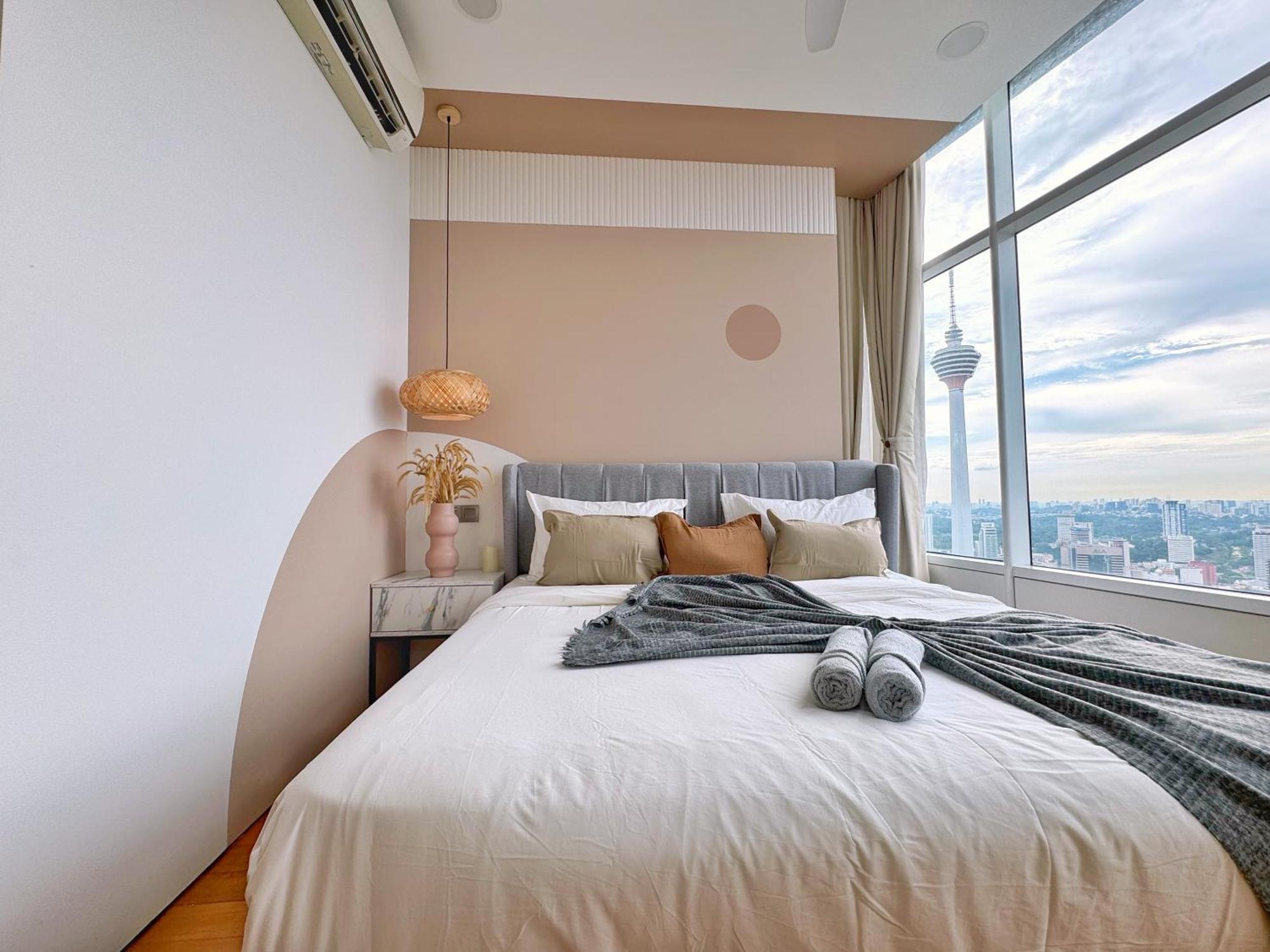 Sky Suites Upper 3Br Suite At Klcc Kuala Lumpur Exterior photo